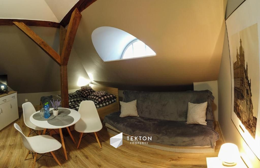 Mieszkanie 10-pokojowe Gniezno, ul. Poznańska. Zdjęcie 37