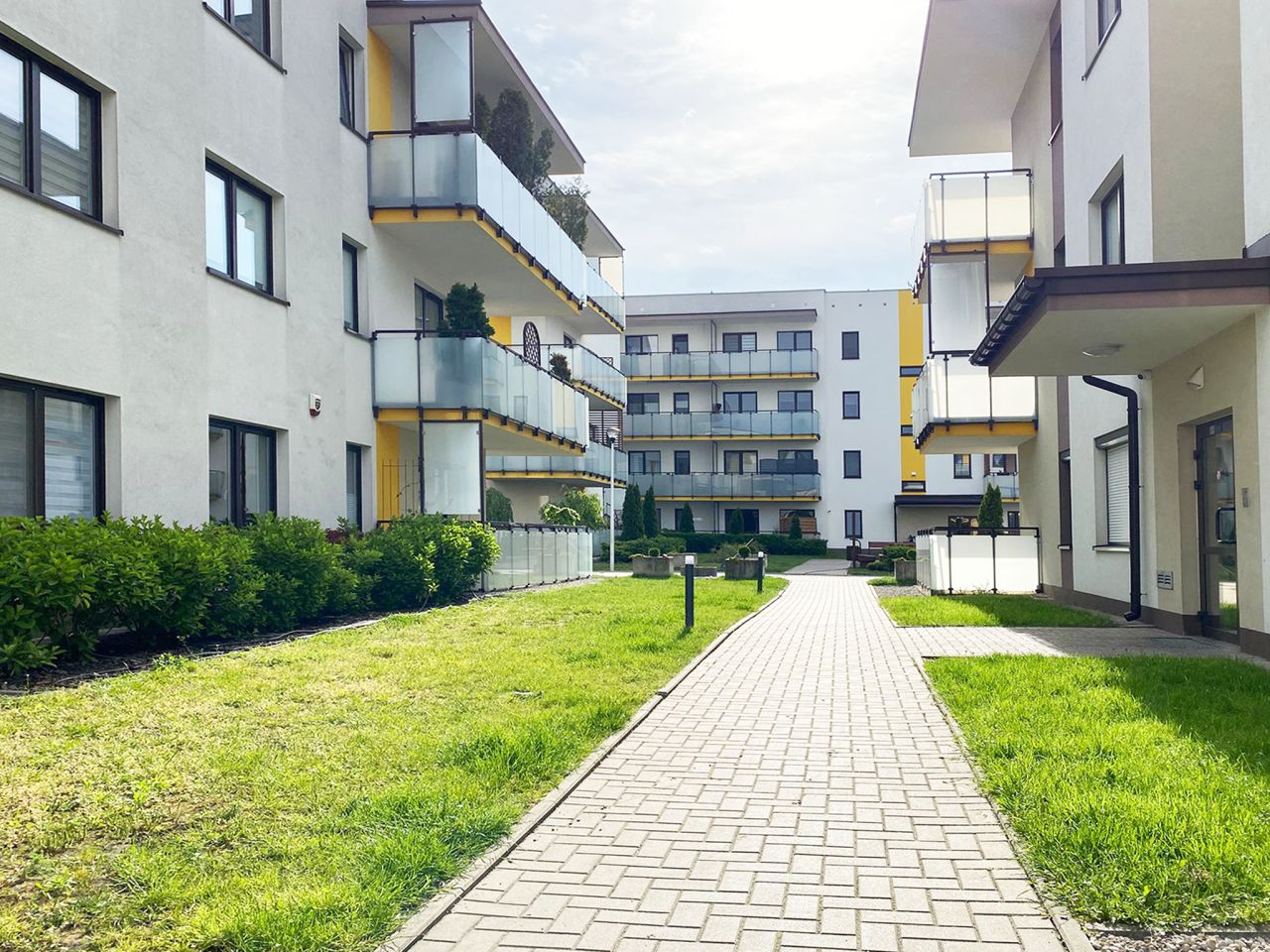 Mieszkanie 4-pokojowe Białystok Dojlidy, ul. Żubrów. Zdjęcie 17