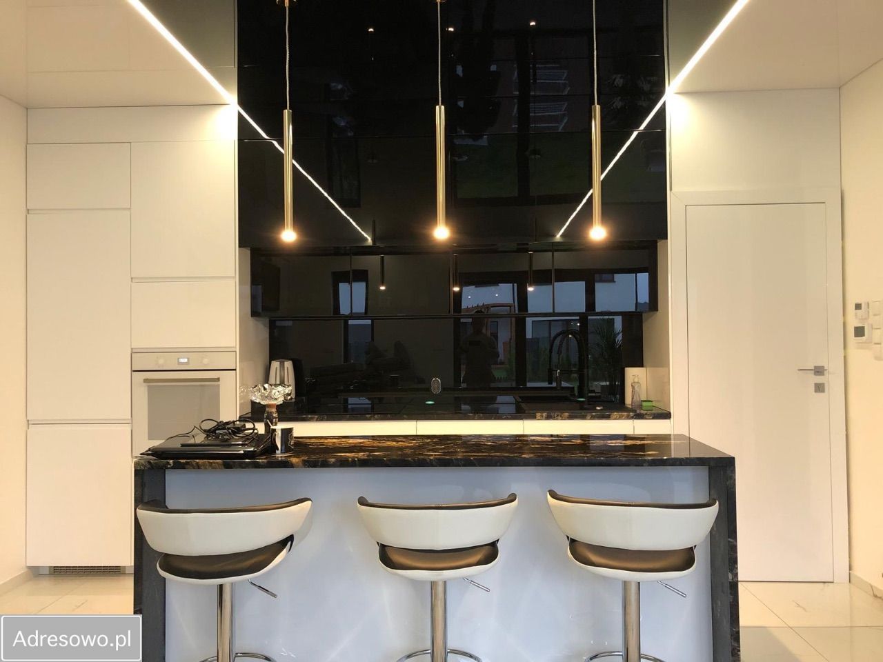 dom szeregowy, 5 pokoi Karwiany. Zdjęcie 13