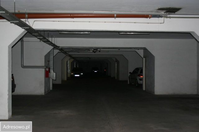 Garaż/miejsce parkingowe Poznań Grunwald, ul. Sieradzka. Zdjęcie 1