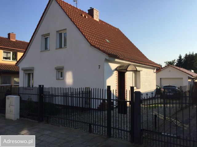 dom wolnostojący, 4 pokoje Słupsk Centrum, ul. Jacka Malczewskiego. Zdjęcie 1