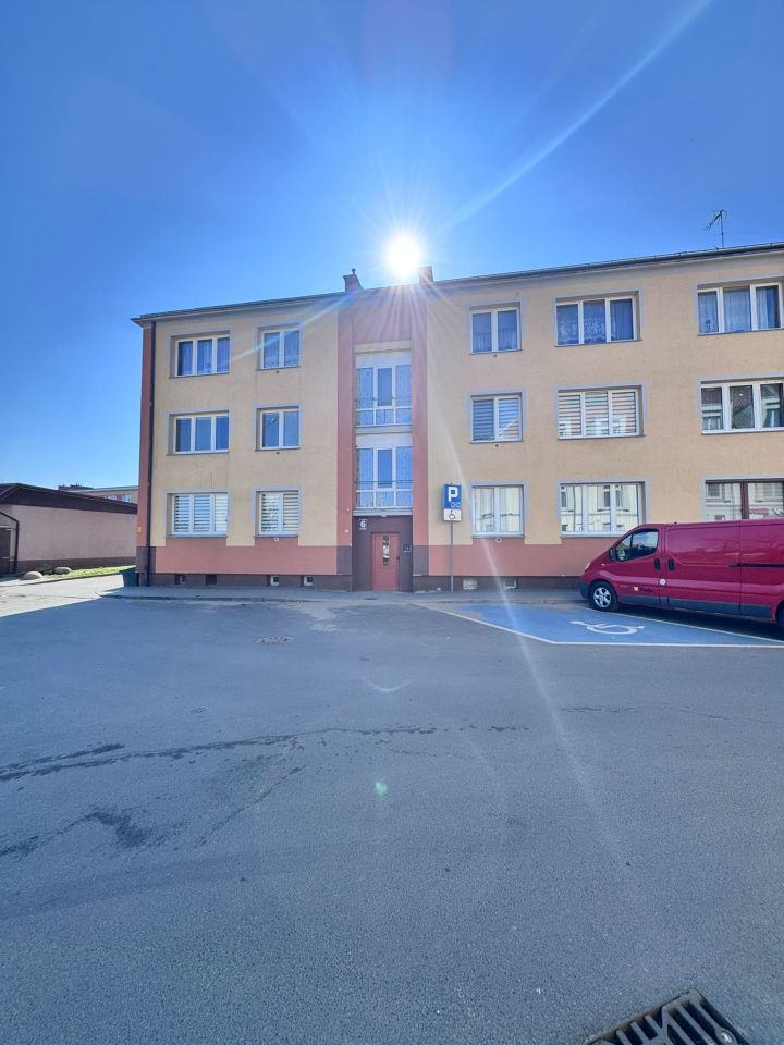 Mieszkanie 2-pokojowe Kamień Pomorski Centrum, ul. Stefana Żeromskiego. Zdjęcie 1