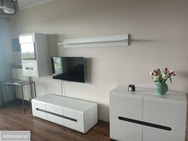 Mieszkanie 2-pokojowe Warszawa Ochota, ul. Bitwy Warszawskiej 1920 r.. Zdjęcie 1