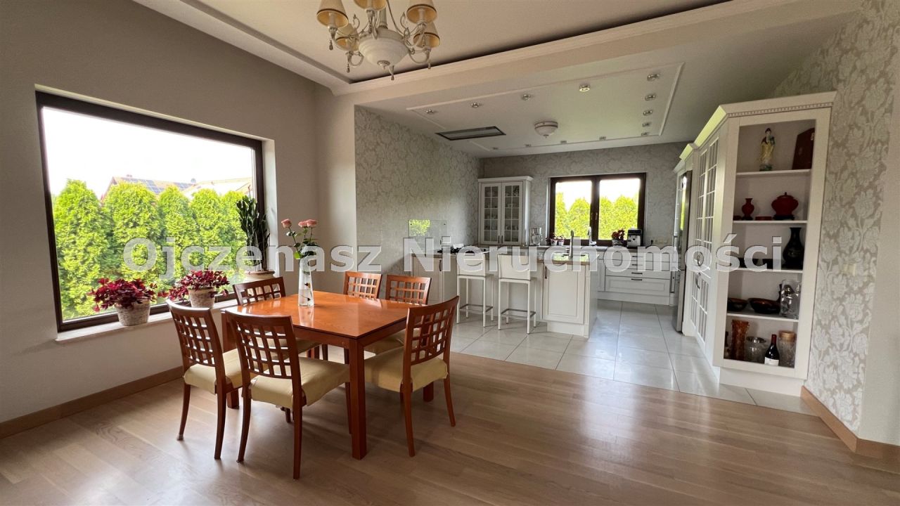 dom, 7 pokoi Niemcz. Zdjęcie 3