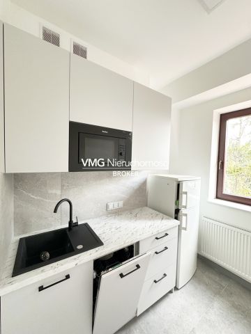 dom wolnostojący, 19 pokoi Warszawa Wawer. Zdjęcie 19