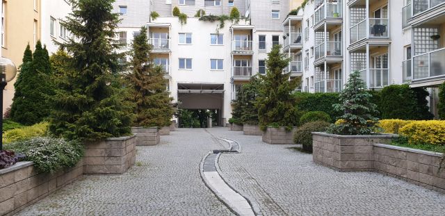 Mieszkanie 3-pokojowe Warszawa Ochota, ul. Białobrzeska. Zdjęcie 1