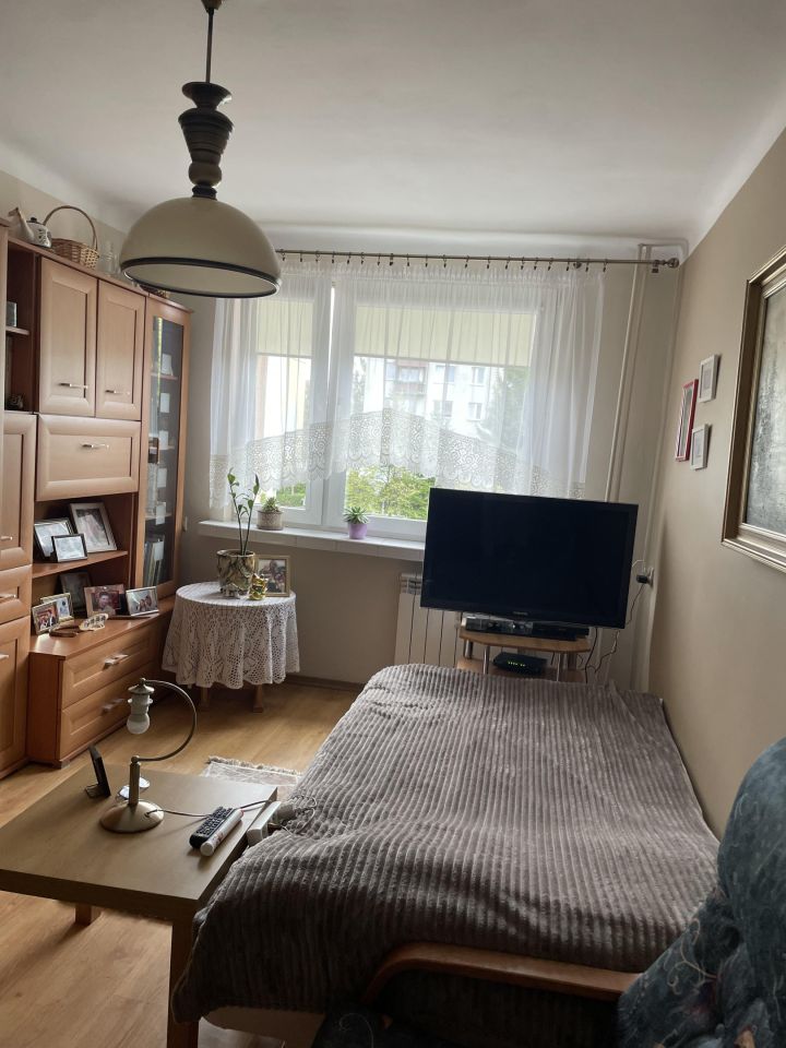 Mieszkanie 3-pokojowe Ostrowiec Świętokrzyski Gutwin, os. Słoneczne. Zdjęcie 4