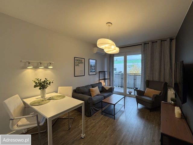 Mieszkanie 3-pokojowe Warszawa Wawer, ul. Szpacza. Zdjęcie 1