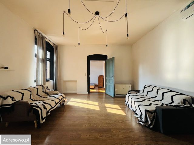 Mieszkanie 2-pokojowe Katowice Śródmieście, pl. dr. Józefa Rostka. Zdjęcie 1