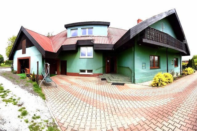 dom wolnostojący, 10 pokoi Czernica. Zdjęcie 1