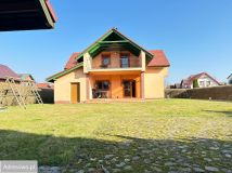 dom wolnostojący, 6 pokoi Rowy, ul. Jarzębinowa. Zdjęcie 1