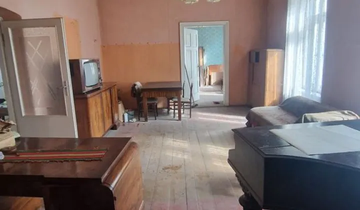 Mieszkanie 3-pokojowe Pszczyna, ul. Rynek