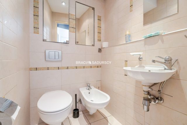 Mieszkanie 6-pokojowe Kraków Prądnik Biały, ul. Kuźnicy Kołłątajowskiej. Zdjęcie 15