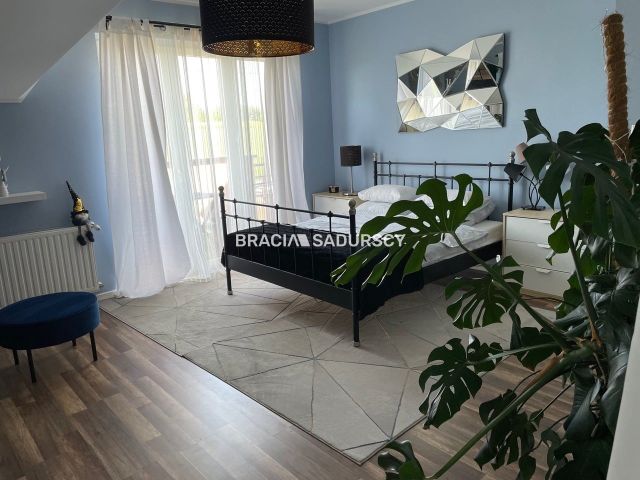 bliźniak, 5 pokoi Zerwana. Zdjęcie 14