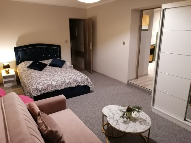dom wolnostojący, 18 pokoi Karpacz Centrum, ul. Nad Łomnicą. Zdjęcie 17