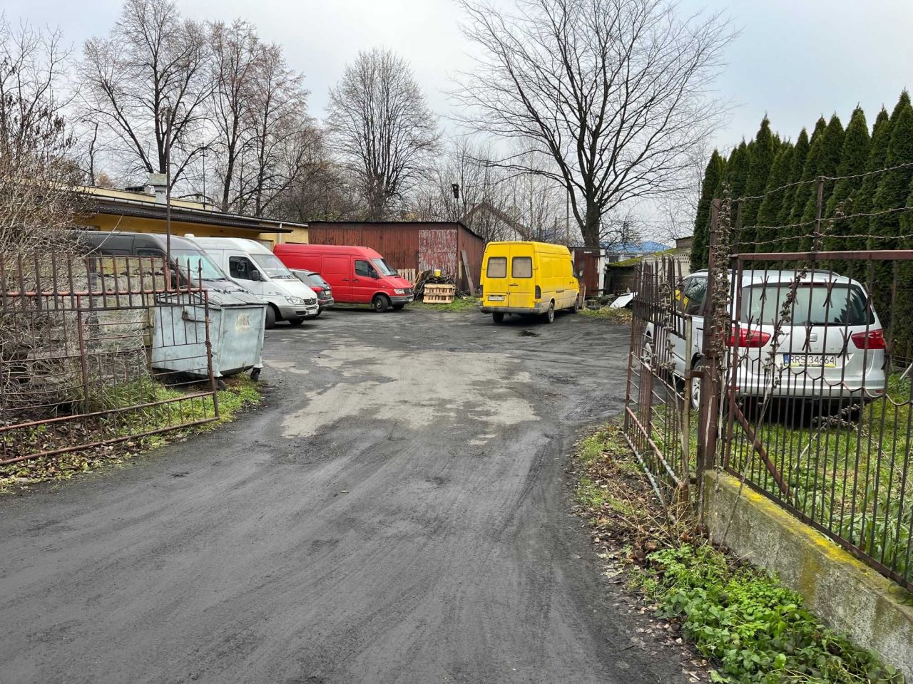 Hala/magazyn Trzciana. Zdjęcie 2