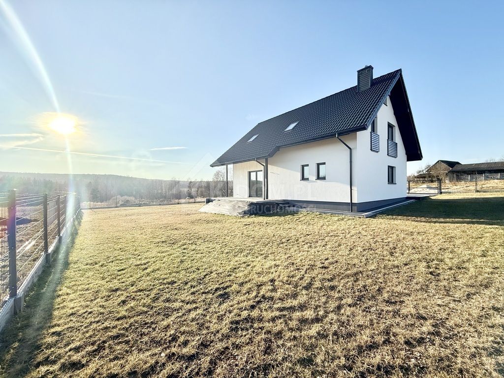 dom wolnostojący, 5 pokoi Bobrza. Zdjęcie 21