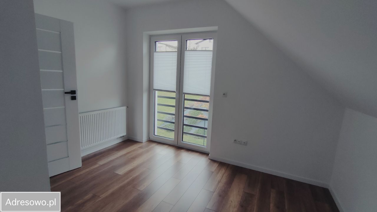 dom wolnostojący, 5 pokoi Bielsko-Biała Stare Bielsko, ul. Żytomierska. Zdjęcie 3