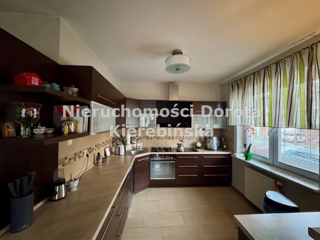 bliźniak, 6 pokoi Tomaszów Mazowiecki. Zdjęcie 5