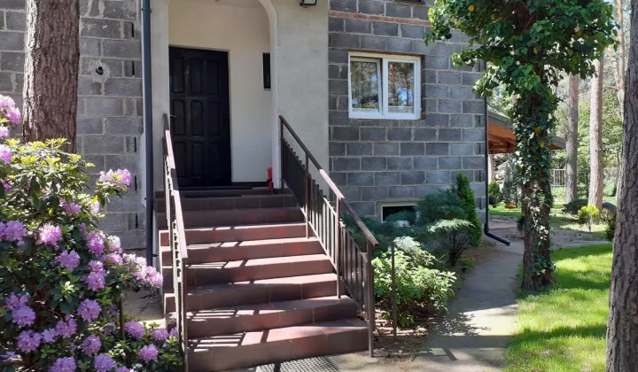 dom wolnostojący, 6 pokoi Międzyborów