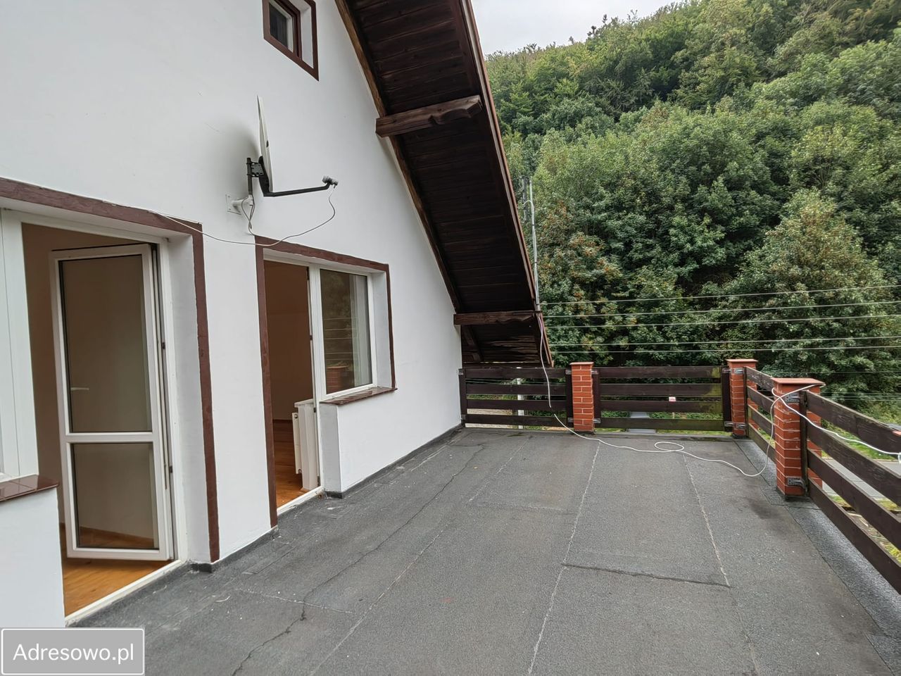 dom wolnostojący, 5 pokoi Bielawa. Zdjęcie 2