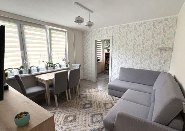 Mieszkanie 3-pokojowe Katowice Dąb, ul. Jabłoniowa. Zdjęcie 4