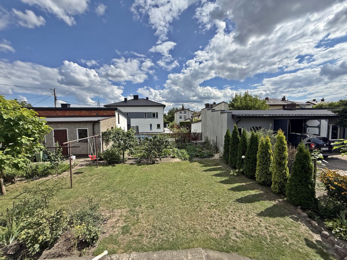 dom wolnostojący, 9 pokoi Kozłów Biskupi, ul. Złota. Zdjęcie 16