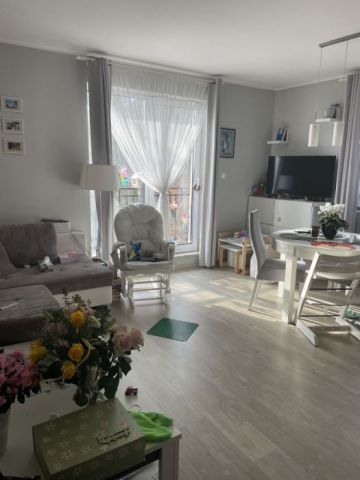 Mieszkanie 3-pokojowe Reda, ul. Leśna. Zdjęcie 1