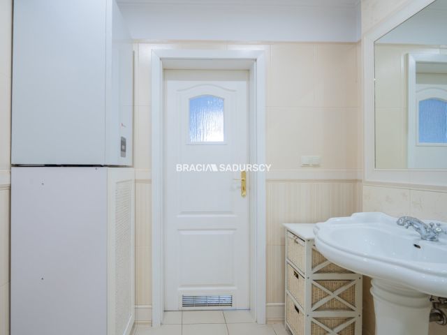 Mieszkanie 4-pokojowe Bochnia, ul. Kolejowa. Zdjęcie 28