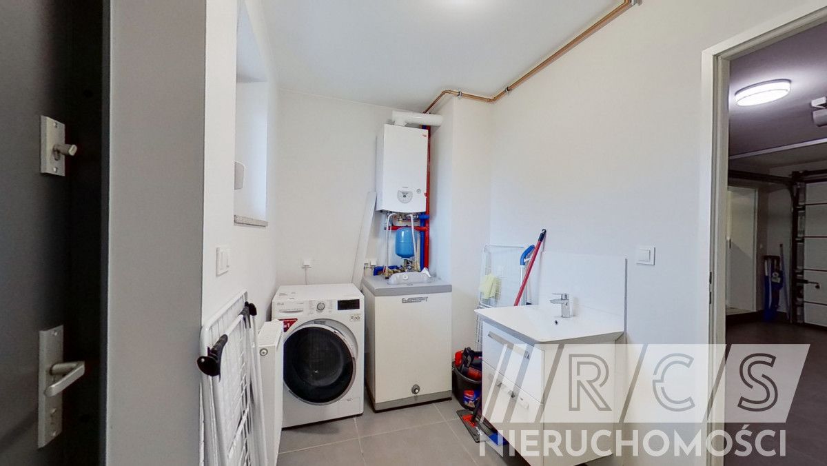 dom szeregowy, 5 pokoi Tyniec Mały. Zdjęcie 20