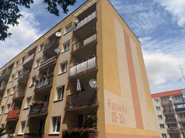 Mieszkanie 3-pokojowe Gubin, ul. Piastowska. Zdjęcie 1