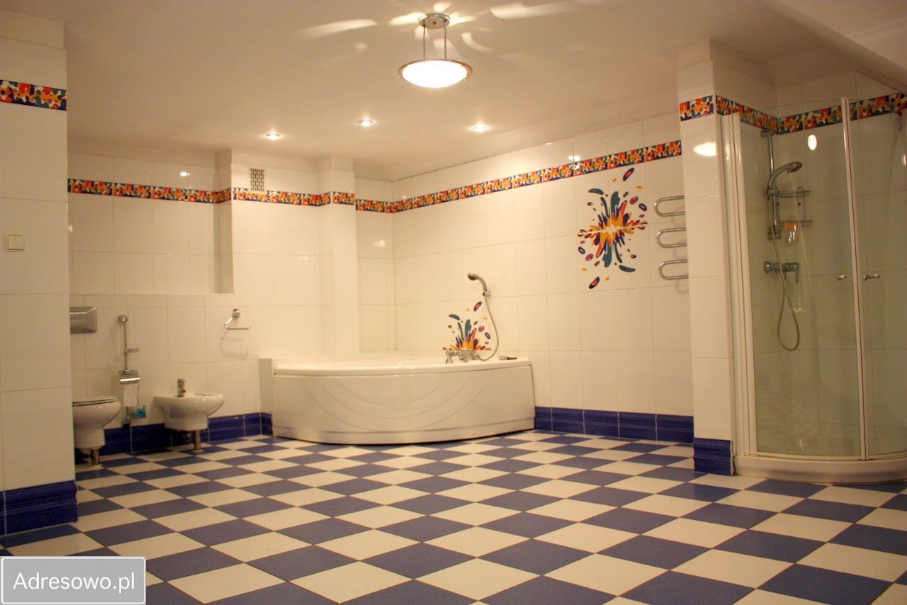 dom wolnostojący, 7 pokoi Łomianki, ul. Modrzewiowa. Zdjęcie 4