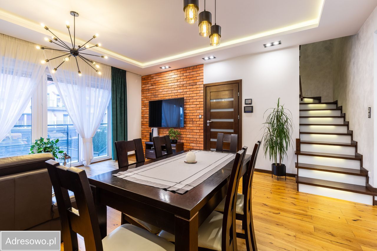 dom szeregowy, 6 pokoi Tomaszów Mazowiecki, ul. Cegielniana. Zdjęcie 4