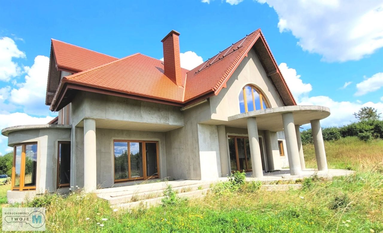 dom wolnostojący, 7 pokoi Morawica