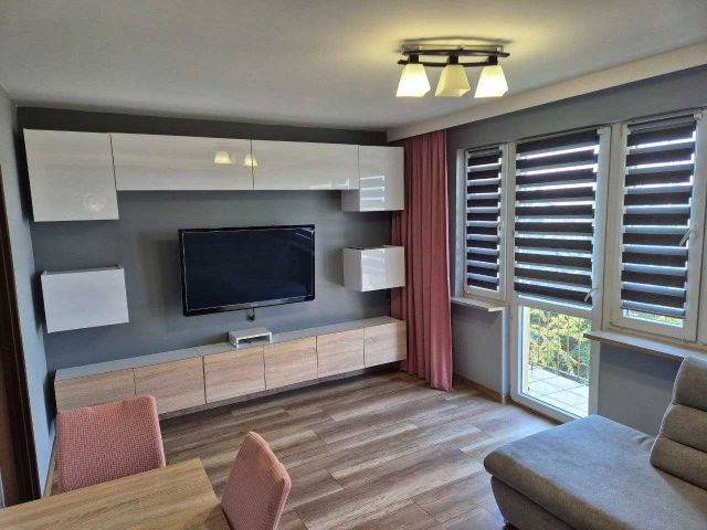 Mieszkanie 3-pokojowe Kielce Uroczysko. Zdjęcie 1