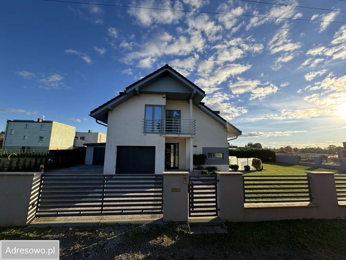 dom wolnostojący, 4 pokoje Mrzezino, ul. Polna. Zdjęcie 18