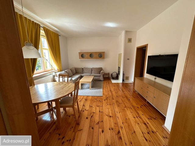 Mieszkanie 3-pokojowe Nowa Ruda Centrum, ul. Stefana Żeromskiego. Zdjęcie 1