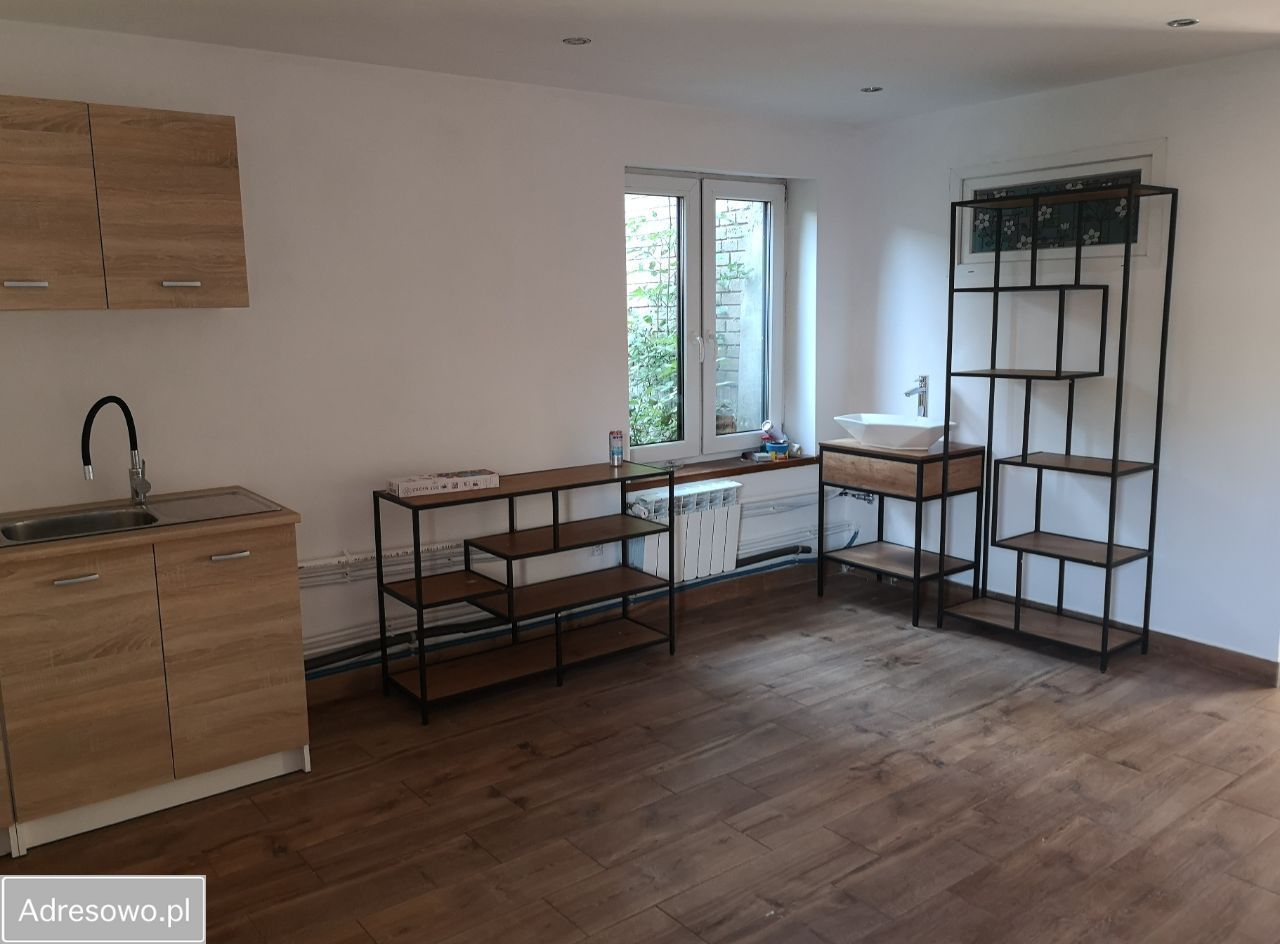 dom szeregowy, 2 pokoje Przedbórz. Zdjęcie 4