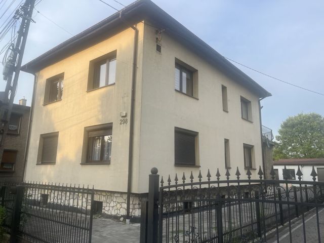 dom wolnostojący Piekary Śląskie Centrum, ul. Bytomska. Zdjęcie 1