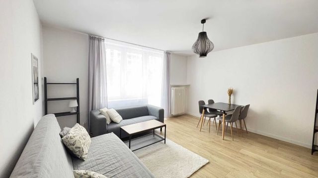 Mieszkanie 2-pokojowe Gdynia Redłowo, ul. Legionów. Zdjęcie 1