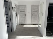 Mieszkanie 4-pokojowe Głębokie. Zdjęcie 2