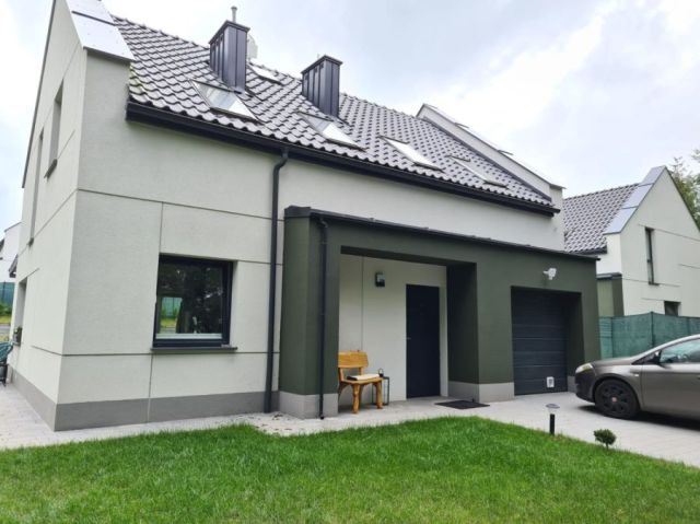 dom wolnostojący, 4 pokoje Warzenko. Zdjęcie 1