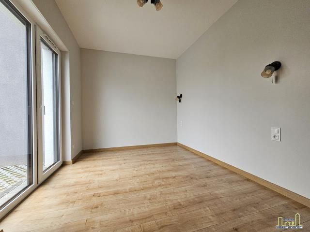 Mieszkanie 3-pokojowe Adamowo. Zdjęcie 4