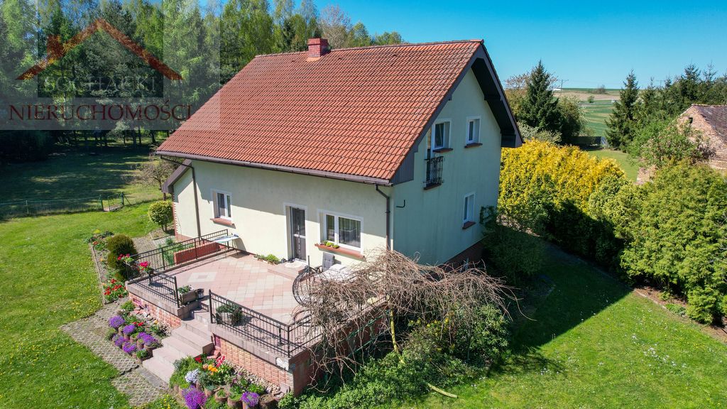 dom wolnostojący, 6 pokoi Pisarzowice. Zdjęcie 2