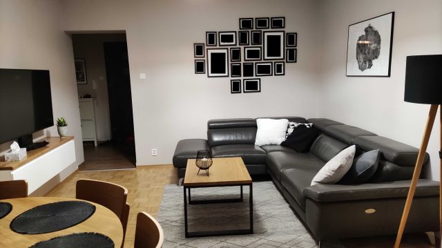 Mieszkanie 4-pokojowe Toruń. Zdjęcie 1