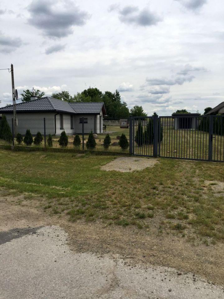 dom wolnostojący, 3 pokoje Baranów. Zdjęcie 3