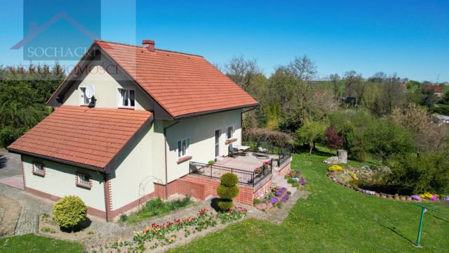 dom wolnostojący, 6 pokoi Pisarzowice. Zdjęcie 1
