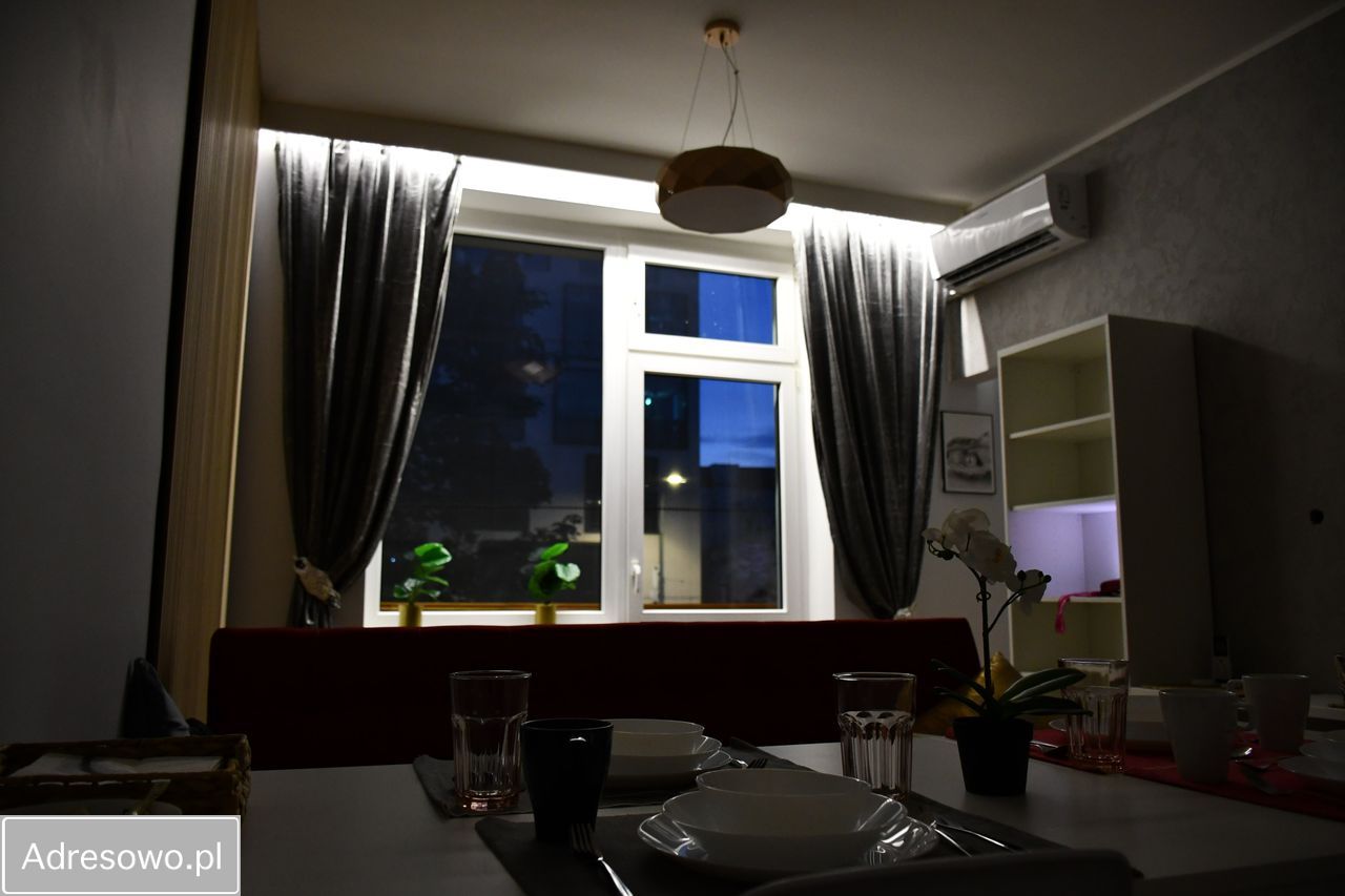 Mieszkanie 2-pokojowe Wrocław Śródmieście, ul. marsz. Józefa Piłsudskiego. Zdjęcie 13