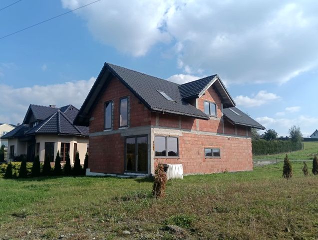 dom wolnostojący, 5 pokoi Czechowice-Dziedzice, ul. Żbika. Zdjęcie 1