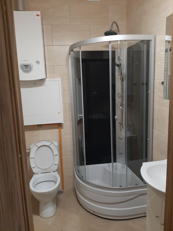 dom wolnostojący, 6 pokoi Pławno, ul. Plac Wolności. Zdjęcie 13